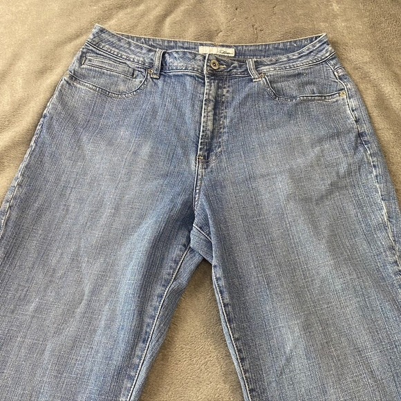 Chicos Platinum Marquis Jean Womens Size 2 Short Straight Leg Denim Blue Pants - Picture 2 of 16